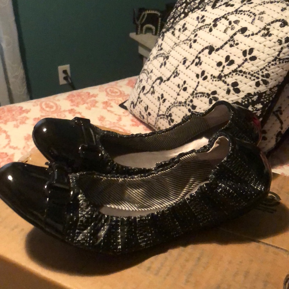 Flat black patent leather and tweed flats